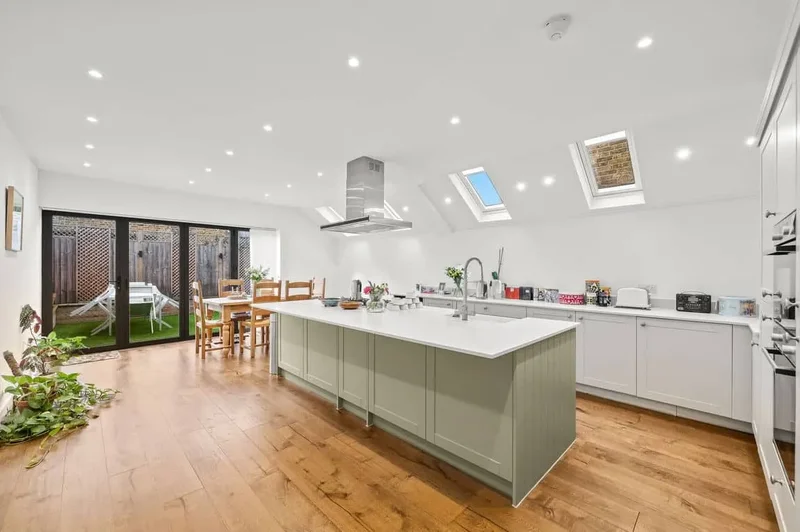 Osborne Road, London, NW2, London, England, United Kingdom. - Photo 18
