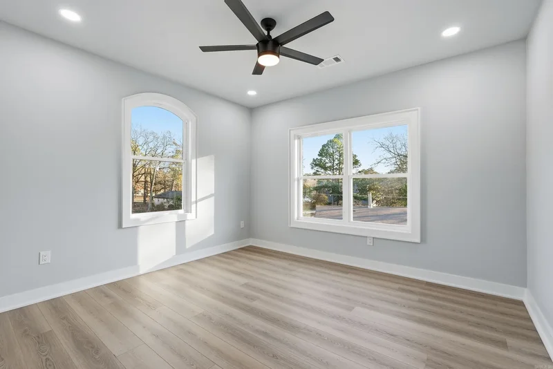 7 Oak Glen Lane, Little Rock, AR 72227, Little Rock, Arkansas, United States. - Photo 39