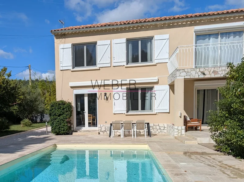 OLLIOULES - House 165 m² 6 Bedrooms Pool Land 890 m²