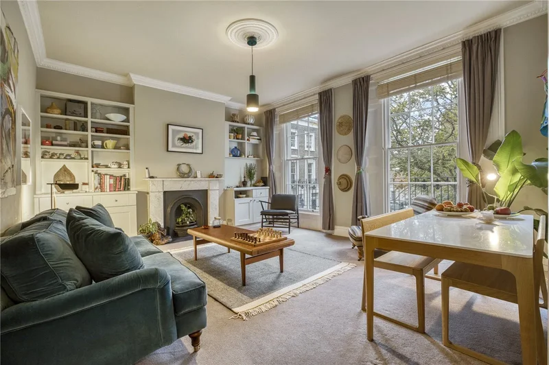 2 bedroom Apartment for sale in London