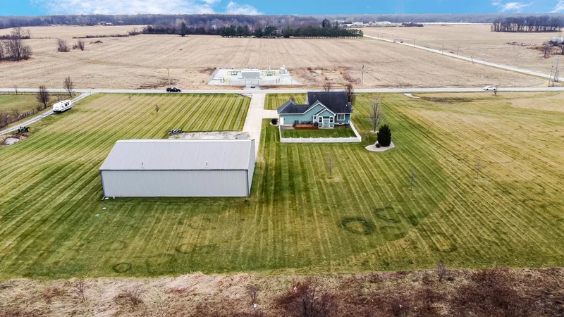 491 W Division Road, Valparaiso, Indiana, United States. - Photo 9