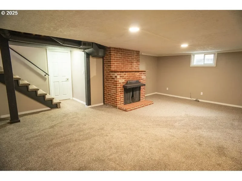 118 E 38TH ST, Vancouver, WA 98663, Vancouver, Washington, United States. - Photo 23