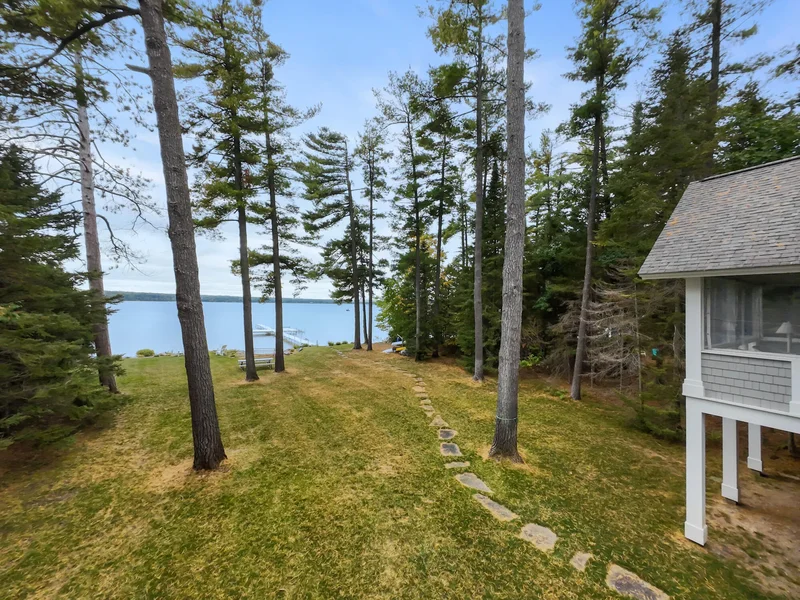 6613 Hillside Avenue, Indian River, MI 49749, Indian River, Michigan, United States. - Photo 28
