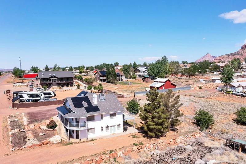 740 W Uzona Ave, Hildale, UT 84784, Hildale, Utah, United States. - Photo 32