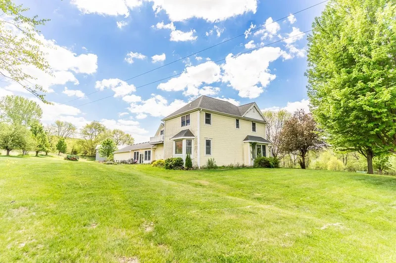 2048 Horse Creek Rd Road, SIDNEY, IA 51652, Sidney, Iowa, United States. - Photo 3
