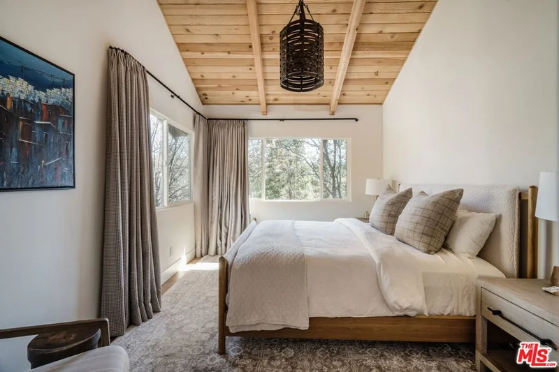 28805 North Shore Road, Lake Arrowhead, California, United States. - Photo 17