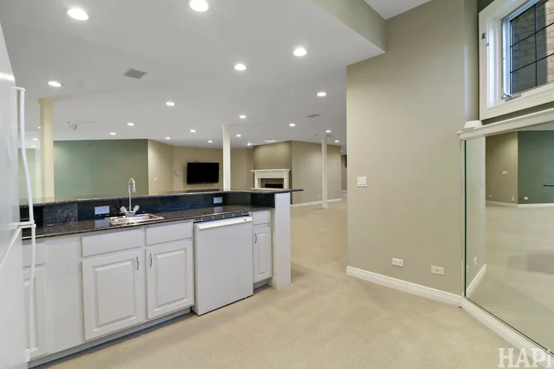 8 Farmington Road, South Barrington, IL 60010, Barrington Hills, Illinois, United States. - Photo 77