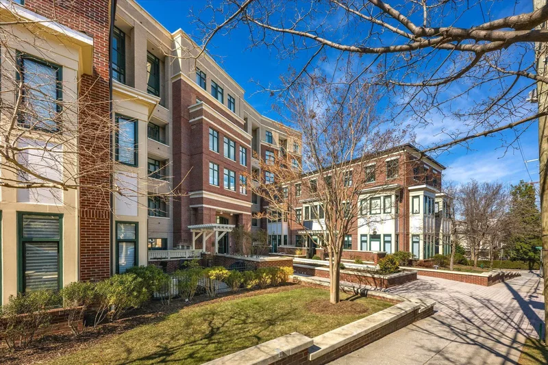 4750 41st Street NW Unit# 507, Washington, DC 20016, Washington, District of Columbia, United States. - Photo 2