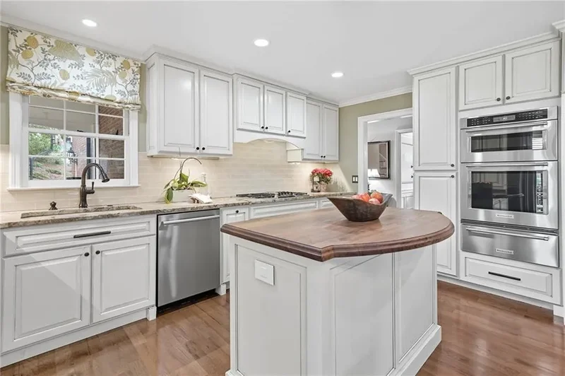 575 Fourth Fairway Drive, Roswell, GA 30076, Roswell, Georgia, United States. - Photo 3