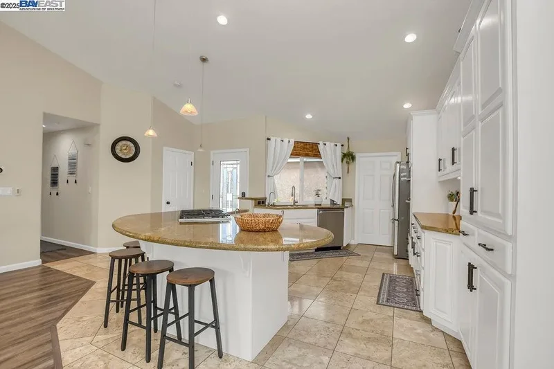 1864 Dune Point Way, Discovery Bay, California, United States. - Photo 19
