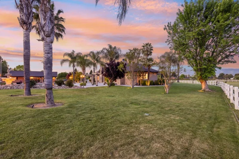12755 Santa Teresa Boulevard, San Martin, California, United States. - Photo 8