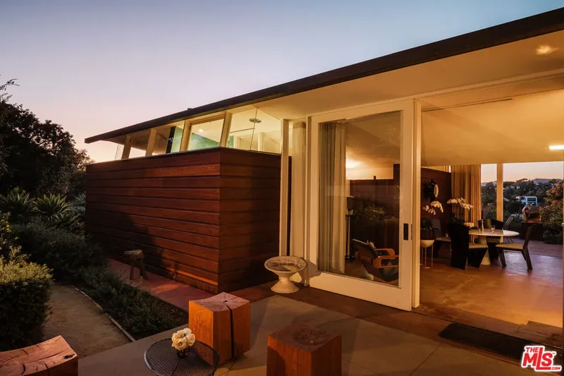 1430 Avon Terrace, Los Angeles, California, United States. - Photo 49