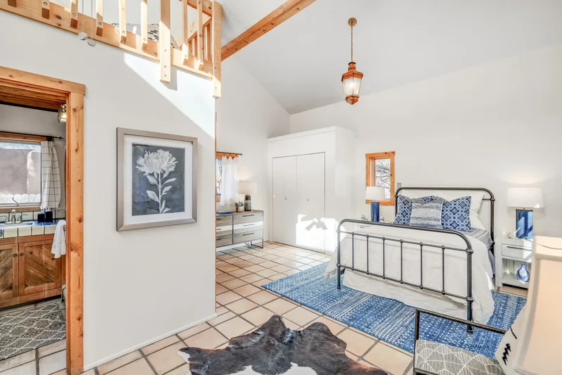 329 Sanchez Street, Santa Fe, NM 87505, Santa Fe, New Mexico, United States. - Photo 15