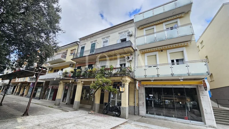 Crikvenica house 1st row to the sea on the promenade