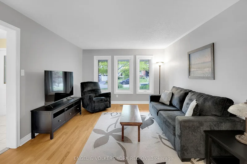 24 Timber Valley Avenue, Gormley, Ontario, Canada. - Photo 6
