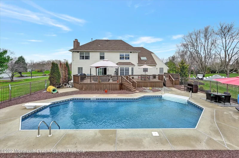 26 Saddlebrook Road, Millstone, New Jersey, United States. - Photo 9