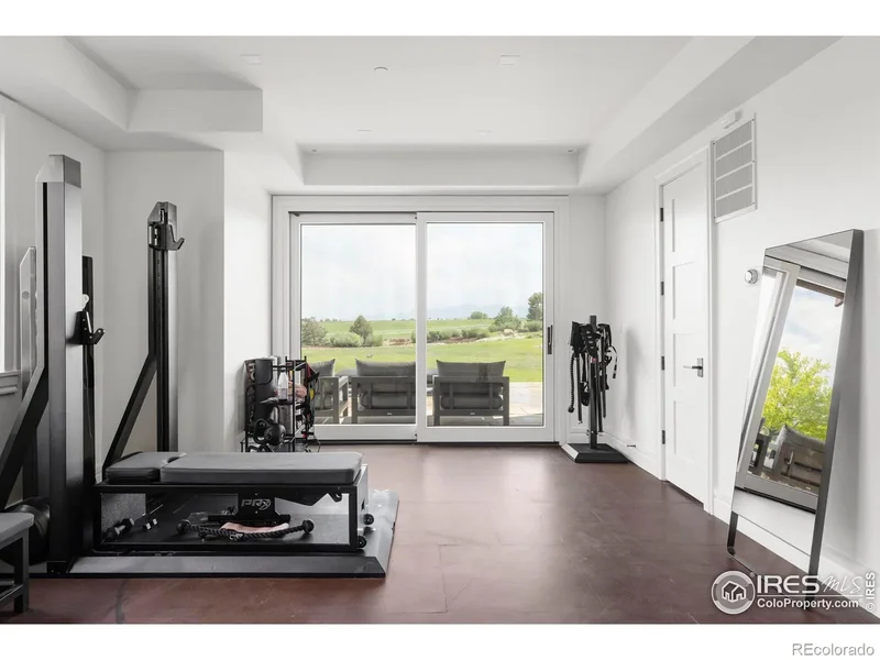 6880 Saint Vrain Road, Longmont, Colorado, United States. - Photo 24