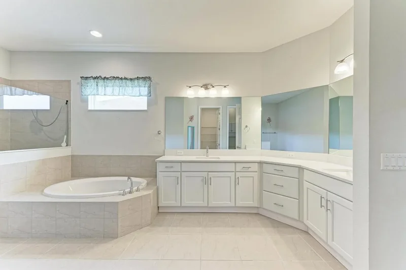 12734 Rainwashed Loop, Parrish, Florida, United States. - Photo 17
