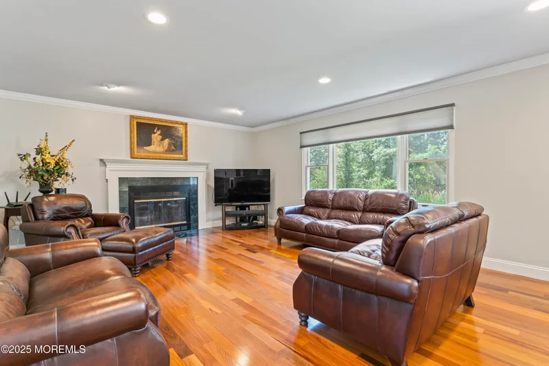20 Birch Lane, Colts Neck, NJ 07722, 07722, New Jersey, United States. - Photo 24