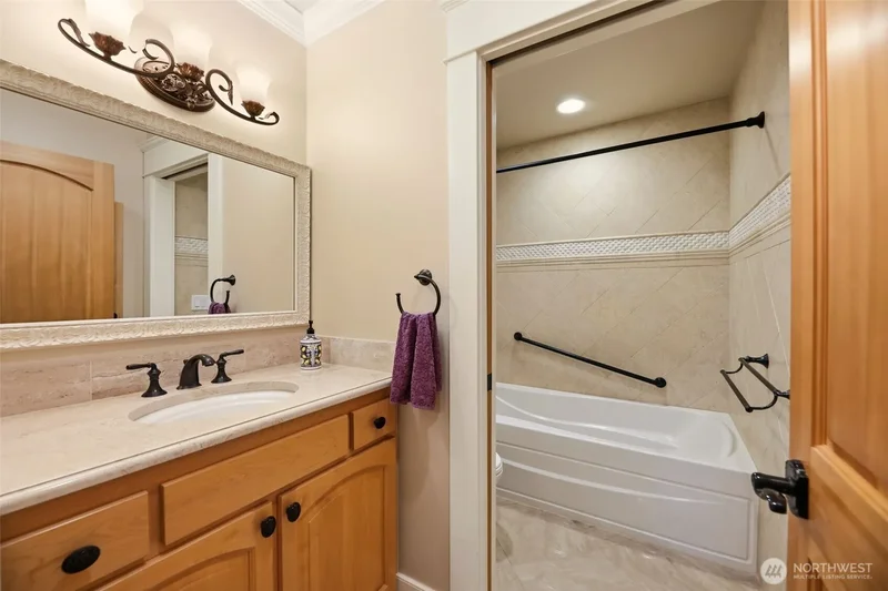 3821 Shelby Road, Lynnwood, WA 98087, Lynnwood, Washington, United States. - Photo 7