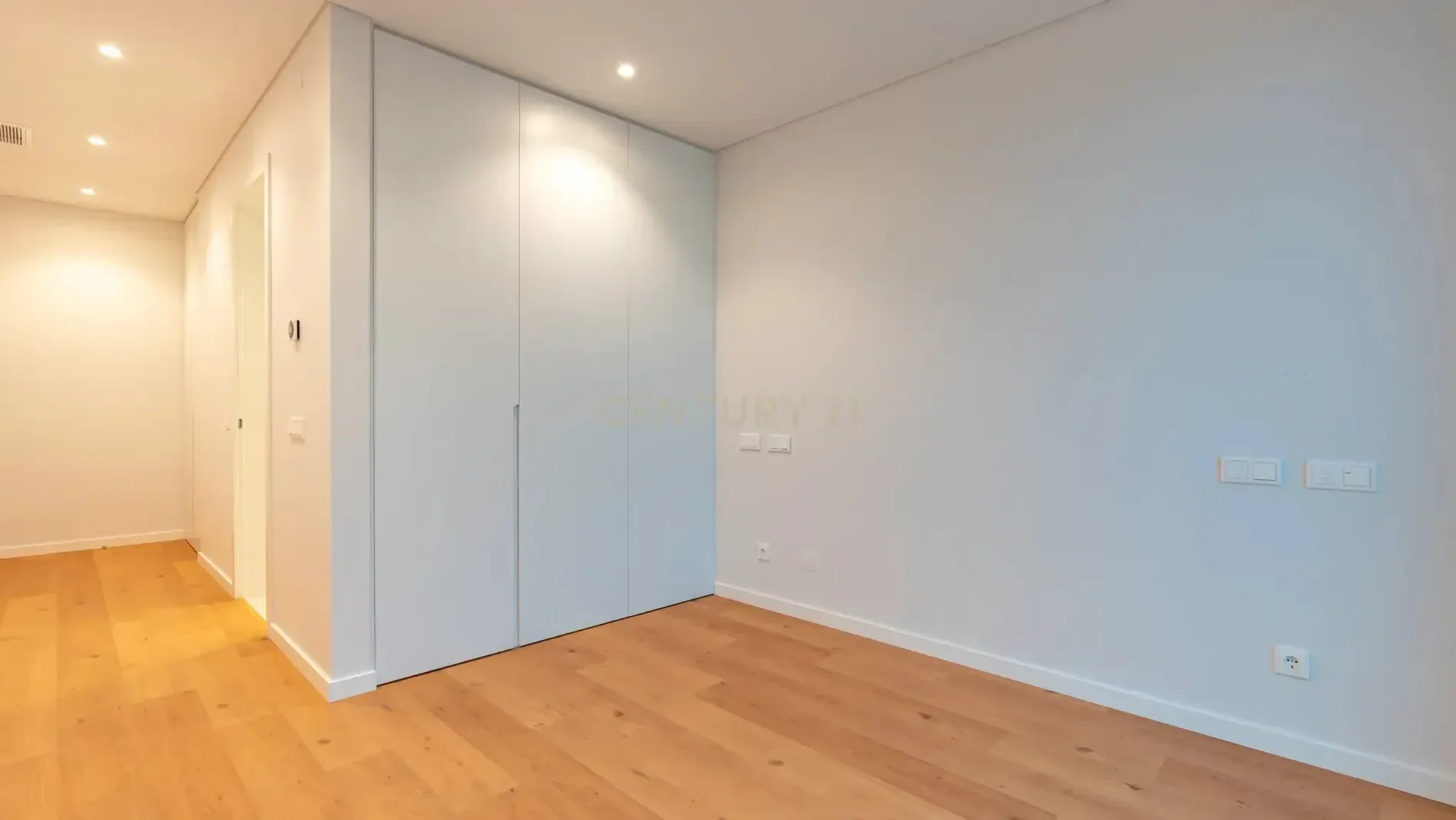 Gallery photo 3