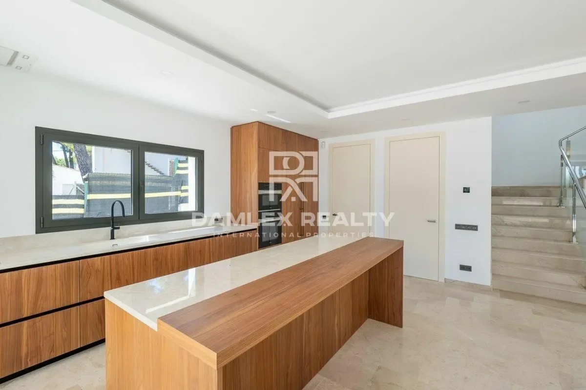 Gallery photo 9