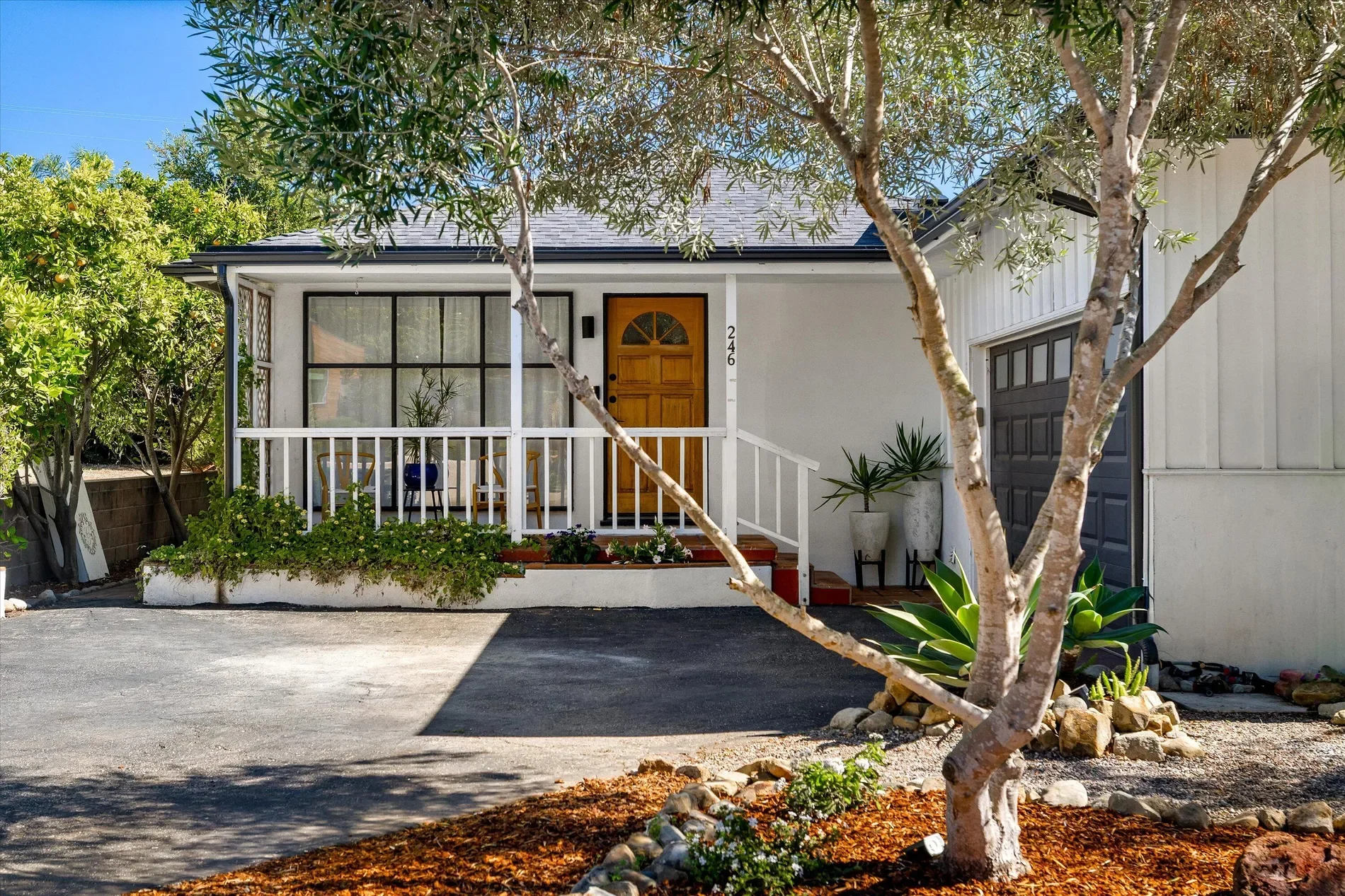 246 San Julian Avenue, Santa Barbara, California, United States. - Photo 25