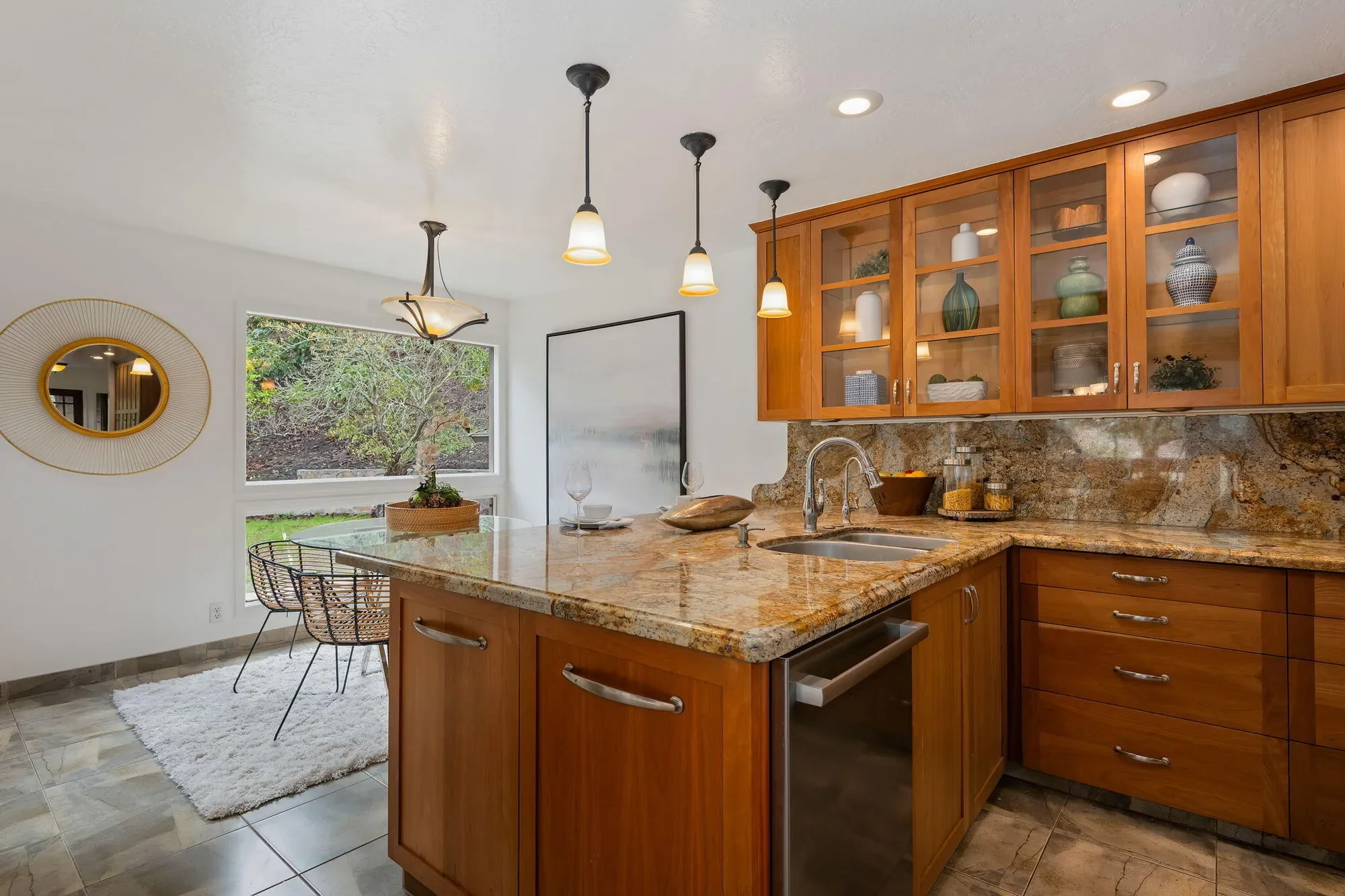 340 W Mountain Drive, Santa Barbara, California, United States. - Photo 10