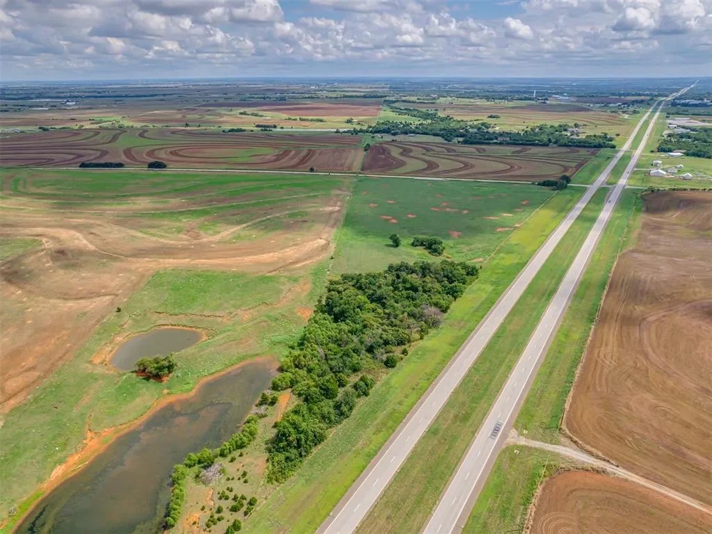 0001 NW Expressway, Piedmont, OK 73078, Yukon, Oklahoma, United States. - Photo 7