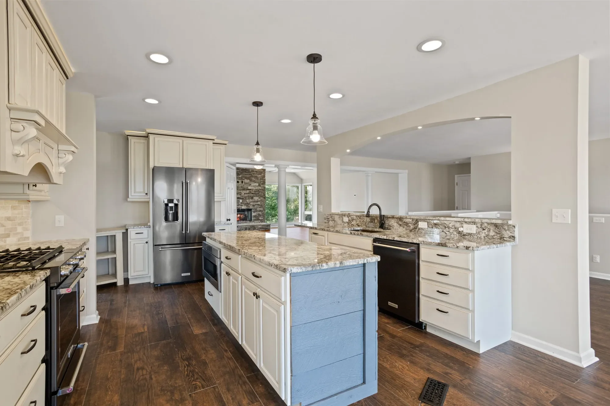 600 Packs Mountain Ridge Road , Taylors, SC 29687, Taylors, South Carolina, United States. - Photo 9