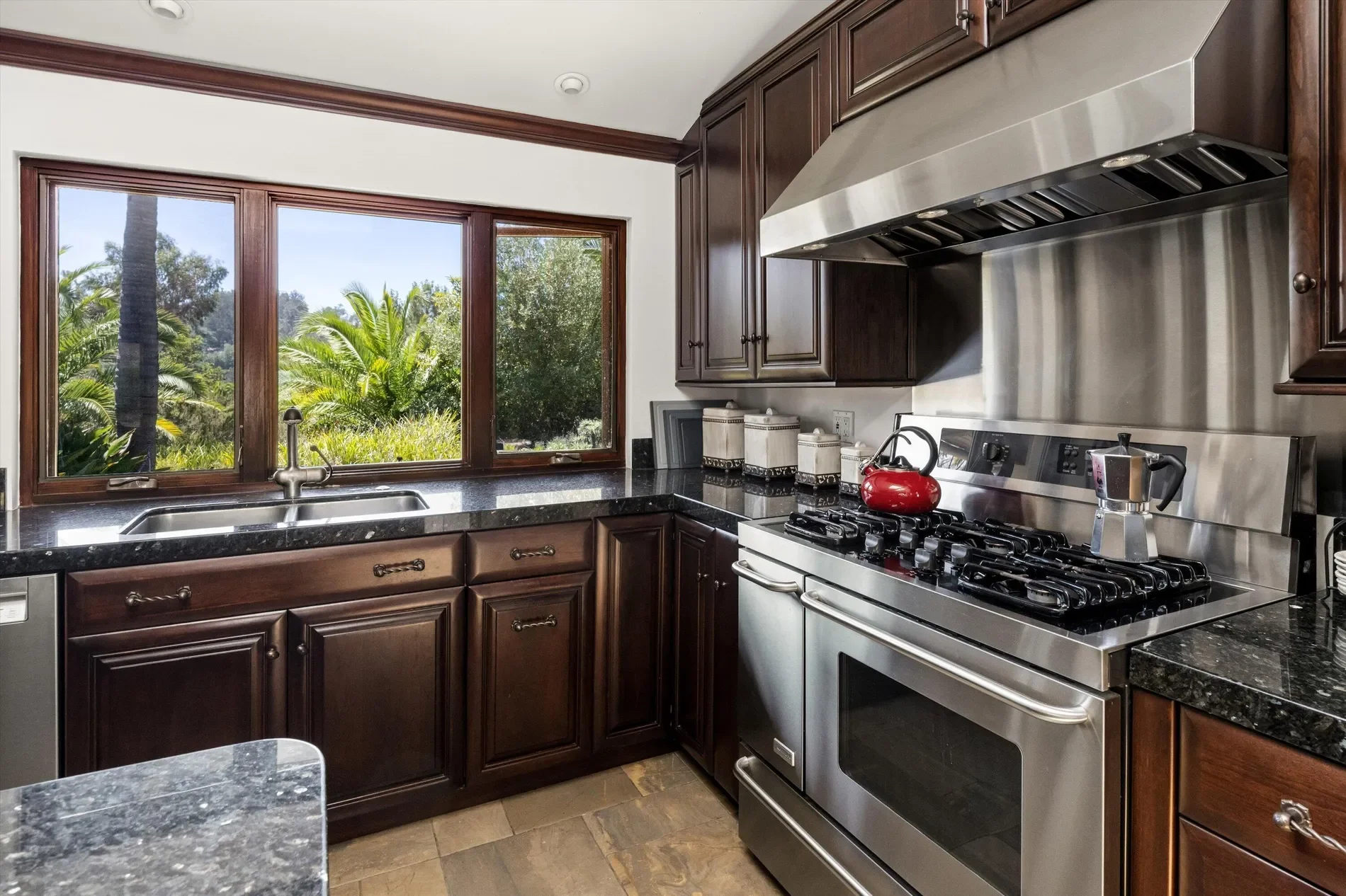 1903 Coyote Circle, Montecito, California, United States. - Photo 13