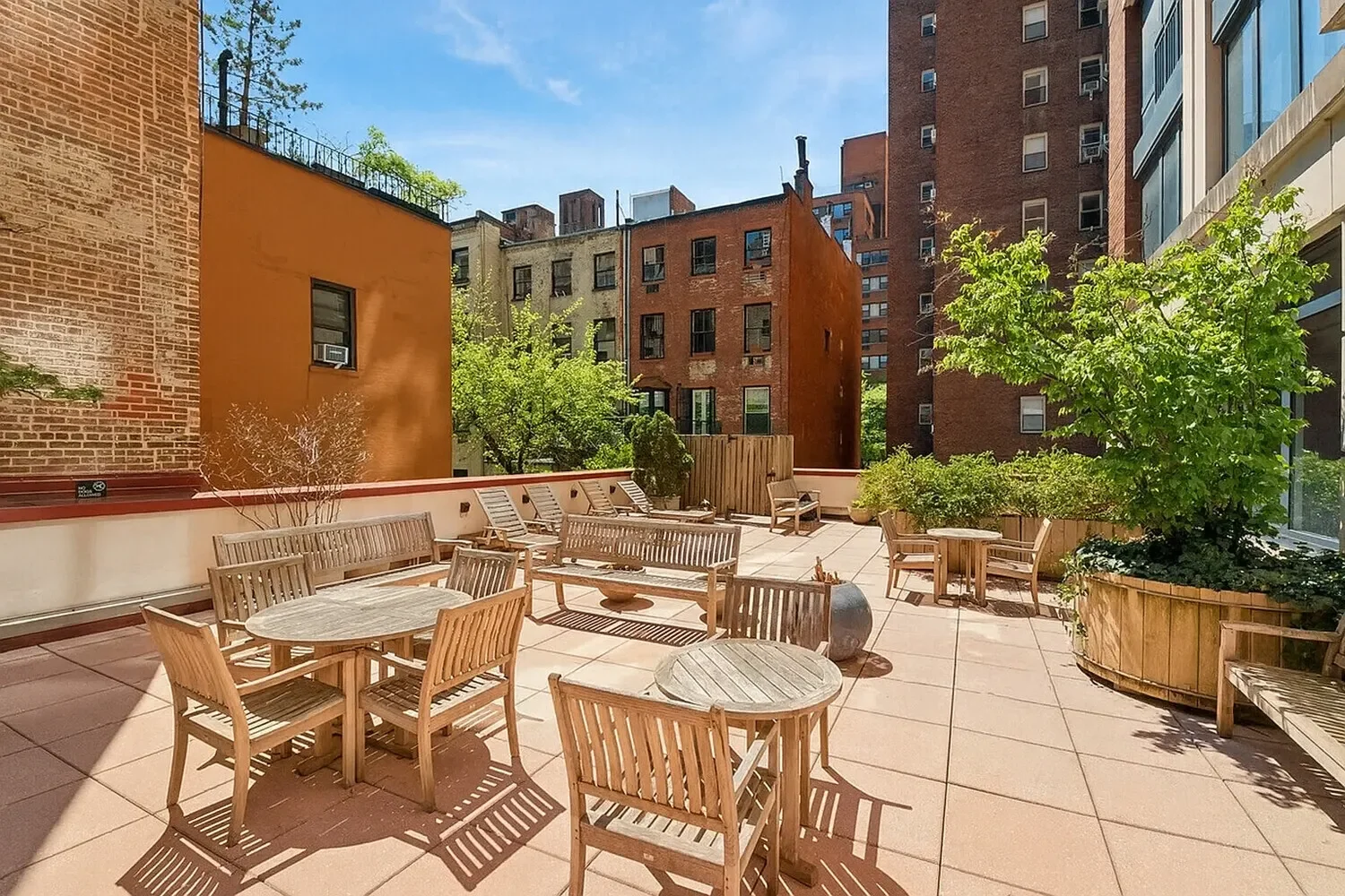 45 PARK AVE, New York, New York, United States. - Photo 7