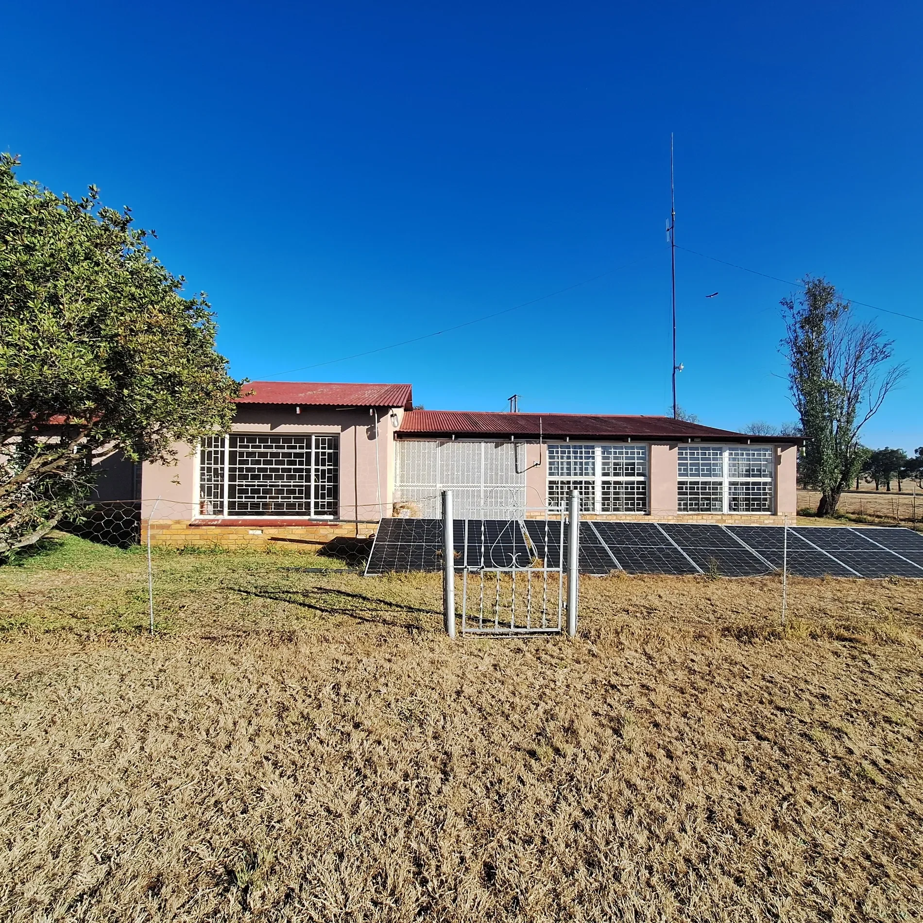 Exterior photo 11