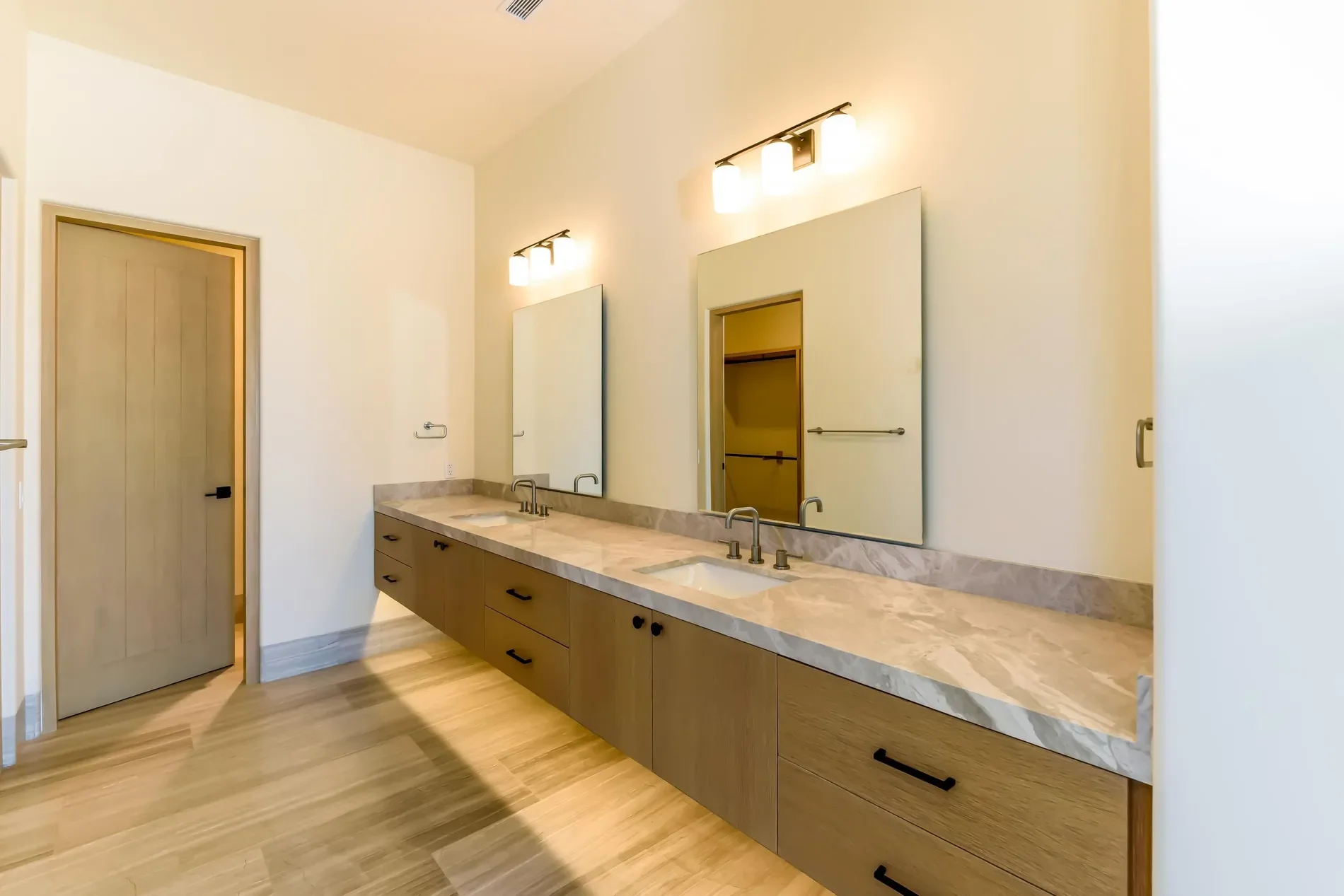Gallery photo 4