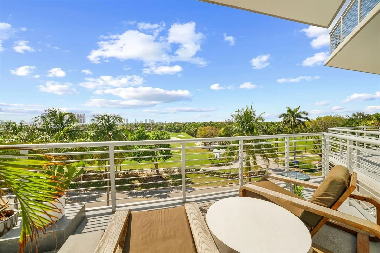 2001 Meridian Av 509, Miami Beach, Florida, United States. - Photo 25
