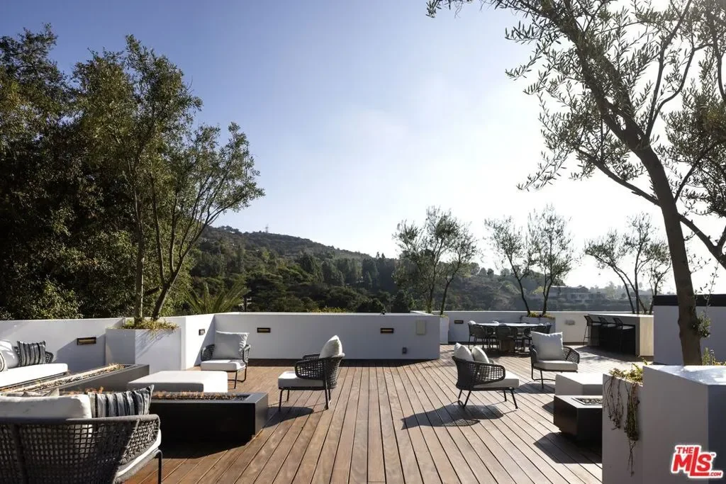 13187 Chalon Road, Los Angeles, California, United States. - Photo 33