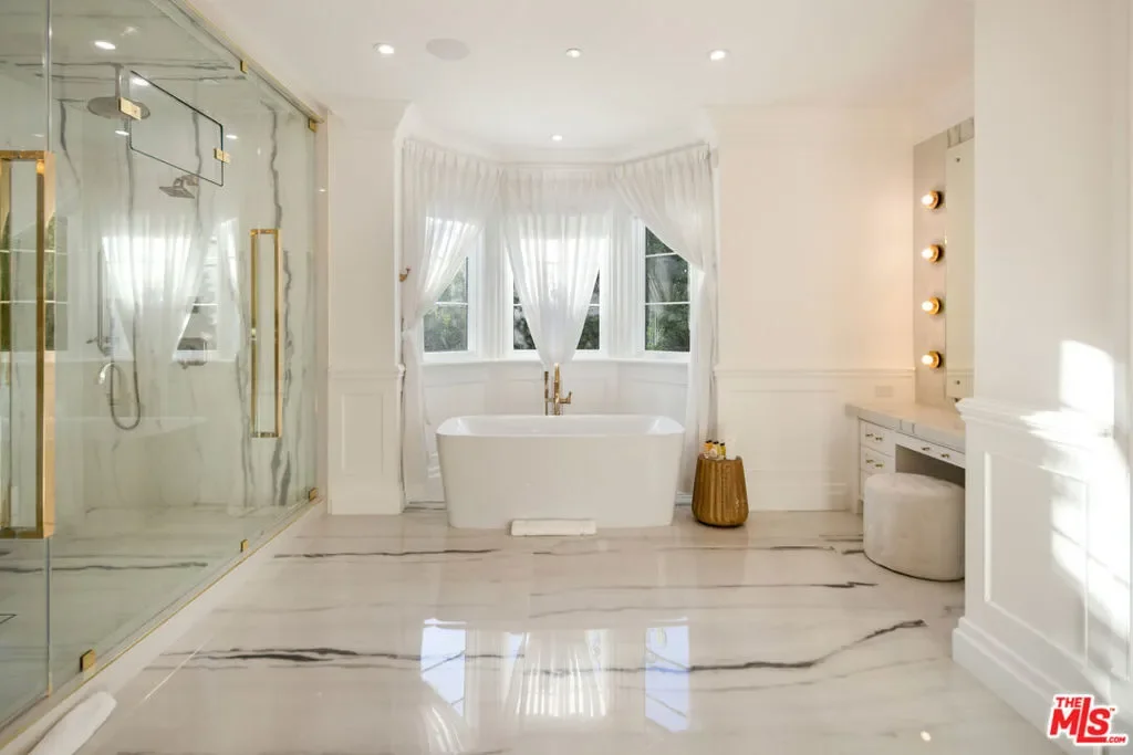 843 N Spaulding Avenue, Los Angeles, California, United States. - Photo 9