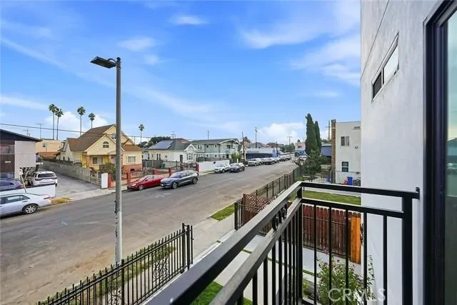 300 E 25th, Los Angeles, CA 90011, Los Angeles, California, United States. - Photo 40