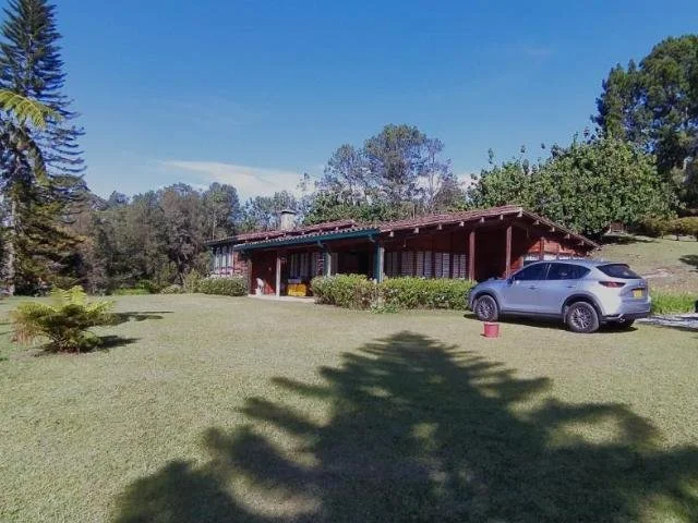 Exterior photo 7