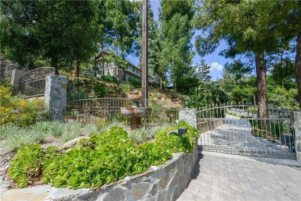 22757 Plummer Street, Chatsworth, CA, 91311, USA, Los Angeles, California, United States. - Photo 23