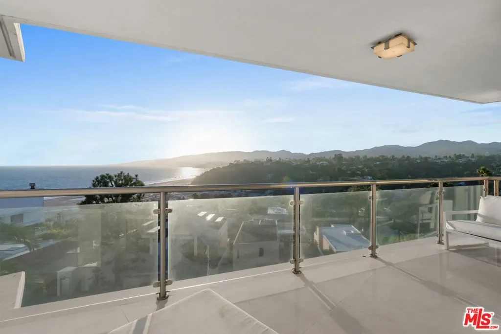 201 Ocean Avenue 409P, Santa Monica, California, United States. - Photo 22