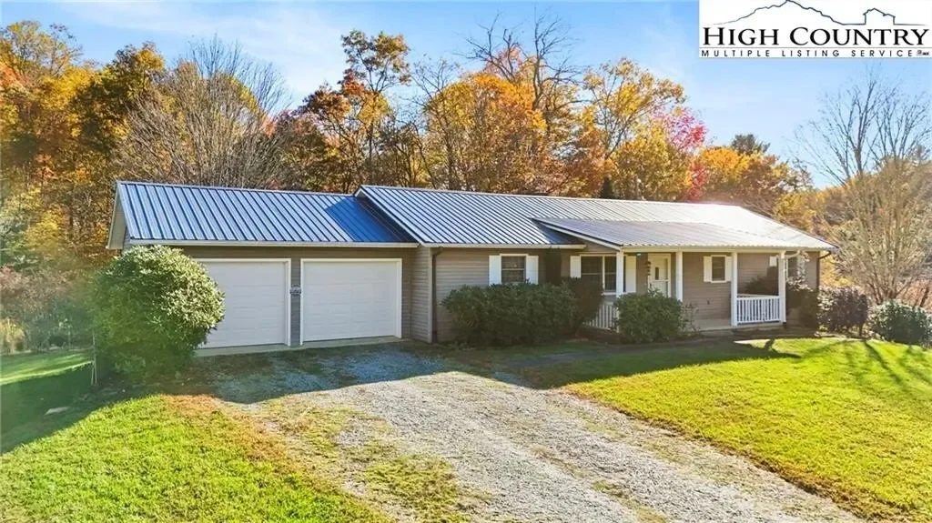 762 George Eggers Road, Banner Elk, NC 28604, Banner Elk, North Carolina, United States. - Photo 37