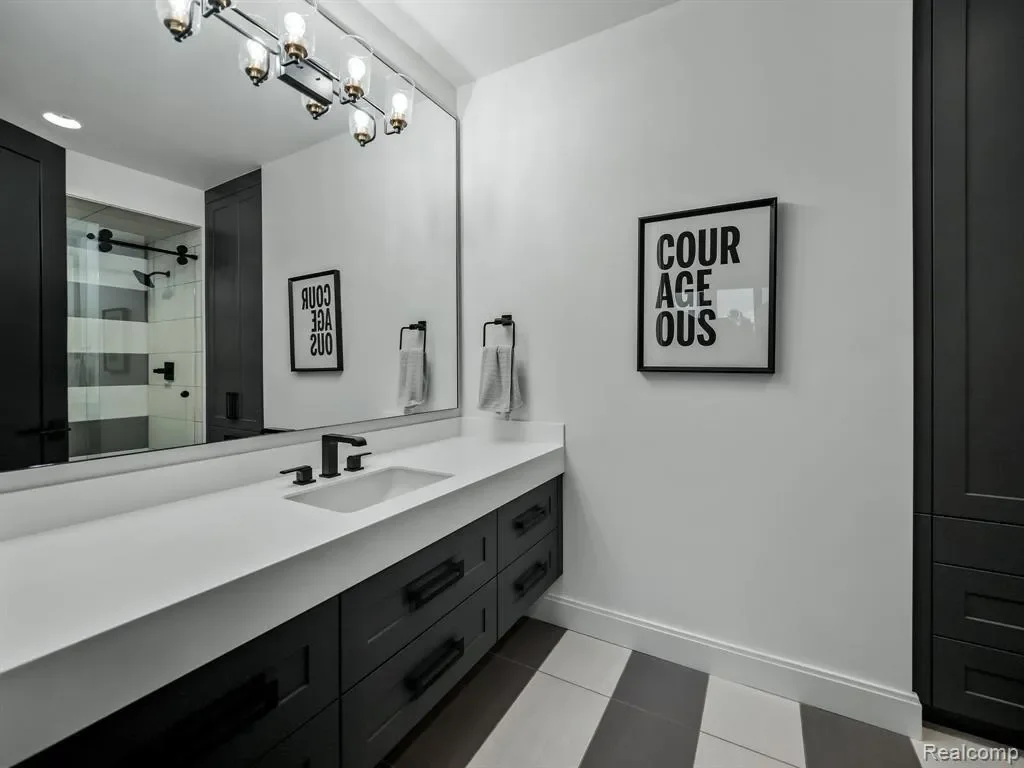 20910 TURNBERRY Boulevard, Northville, MI 48167, Novi, Michigan, United States. - Photo 22
