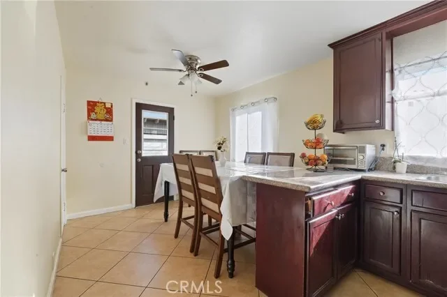 409 W Cedar St, Compton, CA 90220, Compton, California, United States. - Photo 23