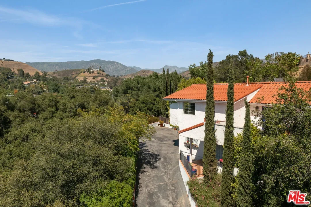 9732 Rotta Ave, Los Angeles, California, United States. - Photo 5