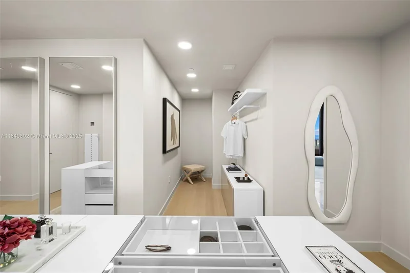 501 West Ave, Miami Beach, Florida, United States. - Photo 46