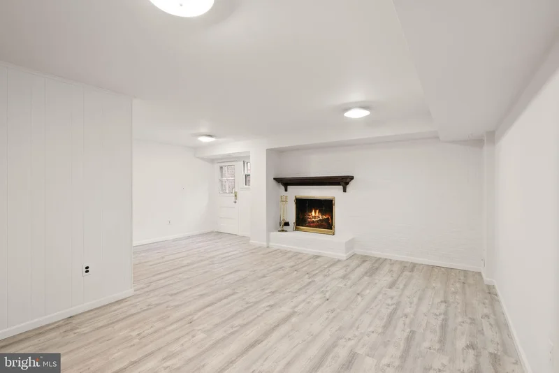 5443 RICHENBACHER AVE, Alexandria, Virginia, United States. - Photo 36