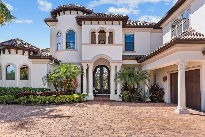 201 SE Fiore Bello, Port St. Lucie, Florida, United States. - Photo 15