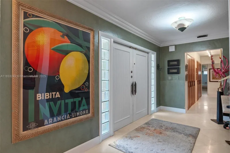 2100 NE 211th Ter, North Miami Beach, Florida, United States. - Photo 11