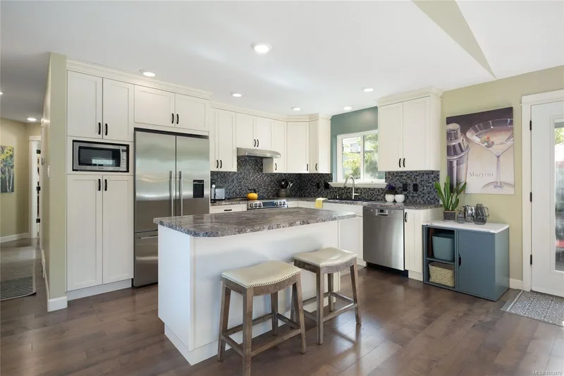 2065 Morello Pl, Courtenay, British Columbia, Canada. - Photo 13